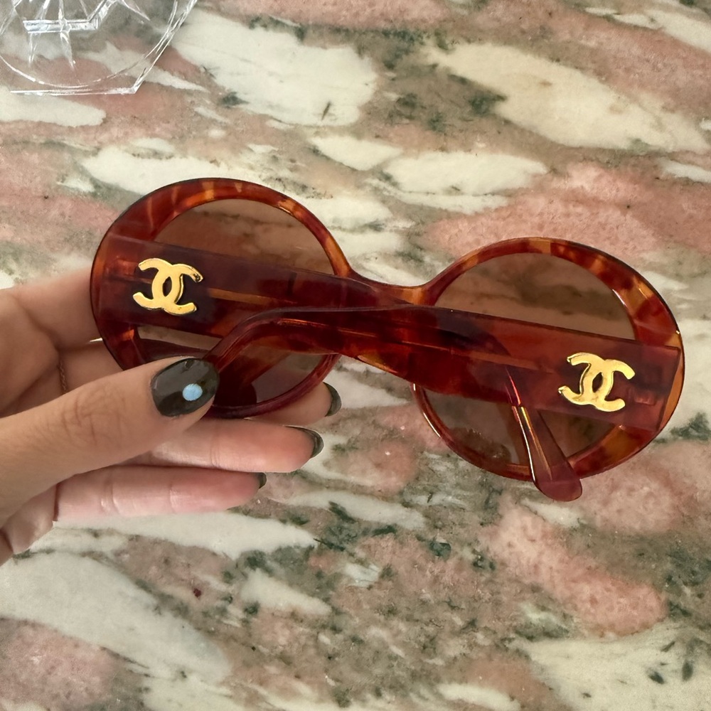 Vintage Chanel Round Sunglasses Brown Tortoise Frame CC With Gold Accent